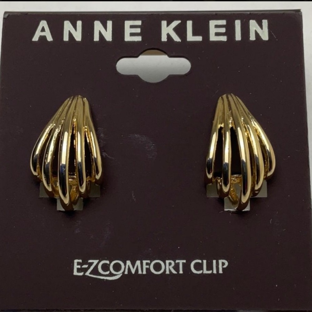 Vintage Anne Klein EZ comfort Costume Jewelry Gold tone clip on Earrings NWT
